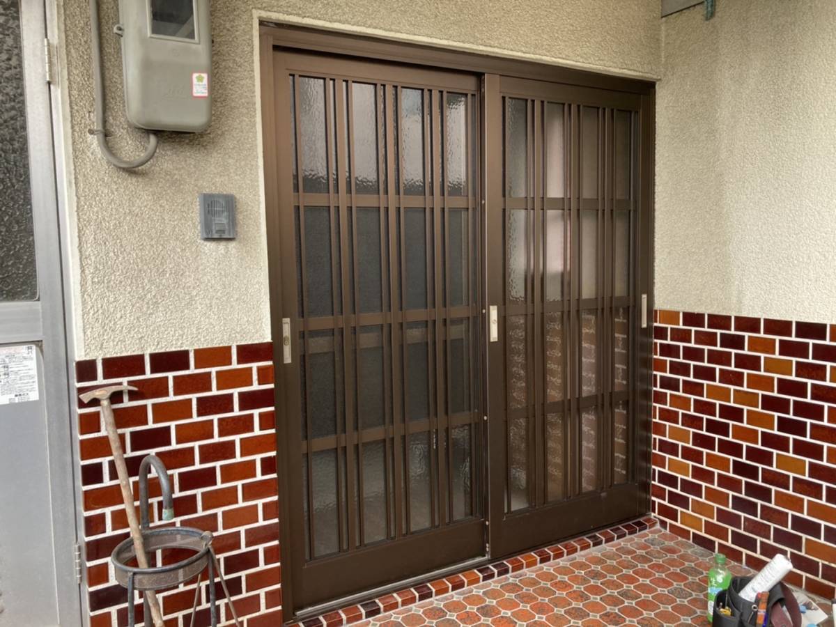 富士宮市と富士市限定販売☆玄関引戸取り替えカバー工事 富士宮市と富士市限定販売☆玄関引戸取り替えカバー工事