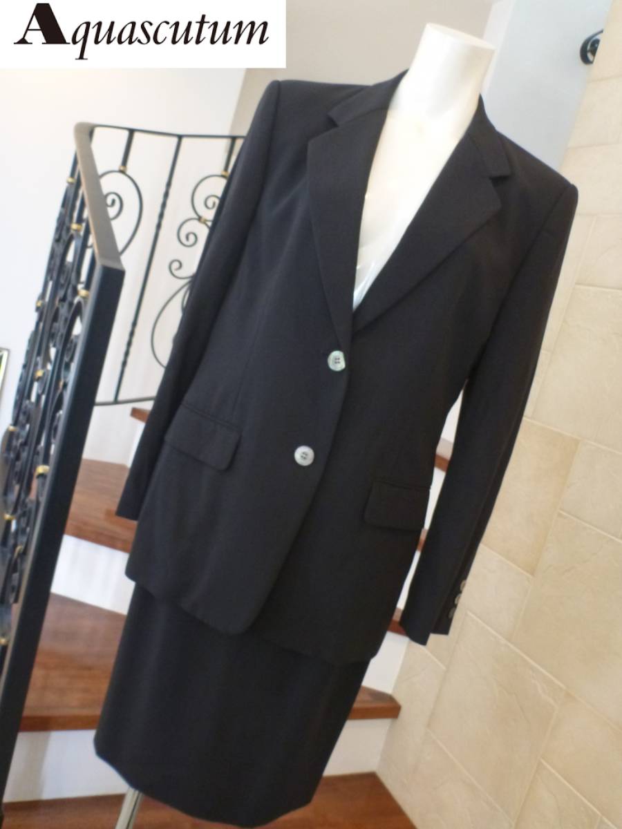 12万 美品 アクアスキュータム（Aquascutum） ★レナウン　日本製　濃紺　スカート　スーツ　M相当