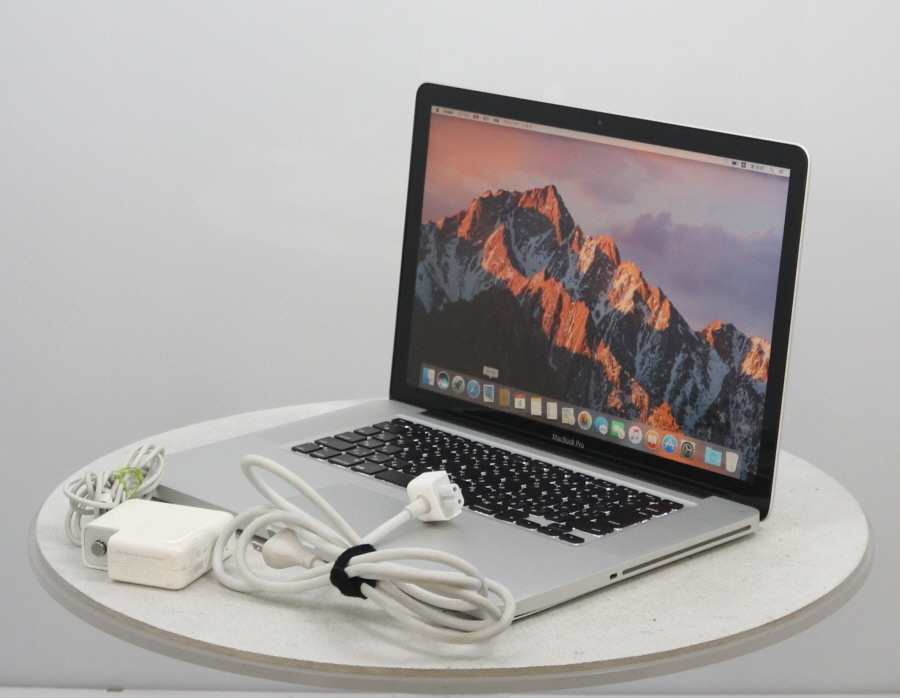 高質で安価 Apple MacBook Pro Late2011 A1286 macOS Core i7 2.22GHz 4GB 500GB■1週間保証 コンピュータ