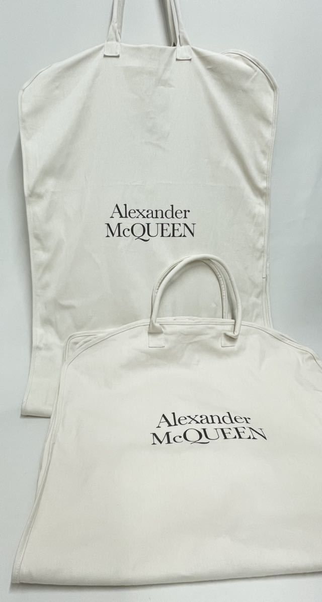 美品 アレキサンダーマックイーン【Alexander McQueen】ガーメントバッグ　スーツカバー コートカバー２点セット キャンバス地 収納 (中古)_画像2