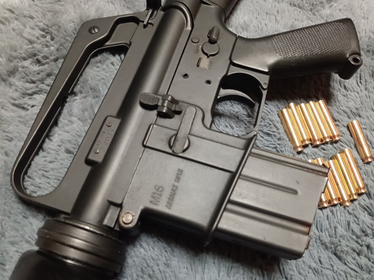 MGC M16 アサルトライフル 金属モデルガン SMG規格 MGC M16 アサルトライフル 金属モデルガン SMG規格