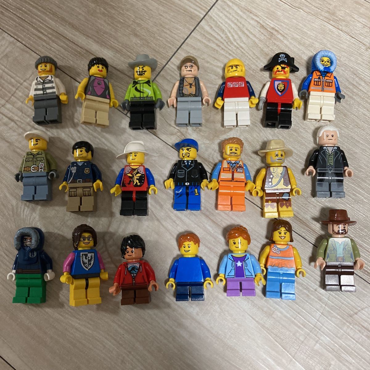 Yahoo!オークション - LEGO レゴミニフィグ 大量セット