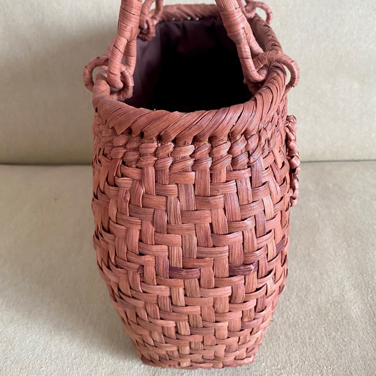 新入荷 未使用品 長野産 職人手編み 網代編み花リング 山葡萄籠バッグ