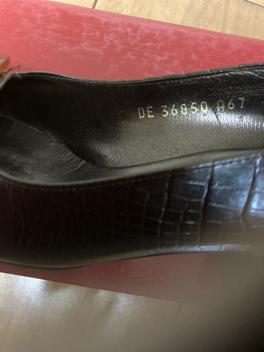 美品】 Salvatore Ferragamo サルヴァトーレ・フェラガモ/ブラック系の