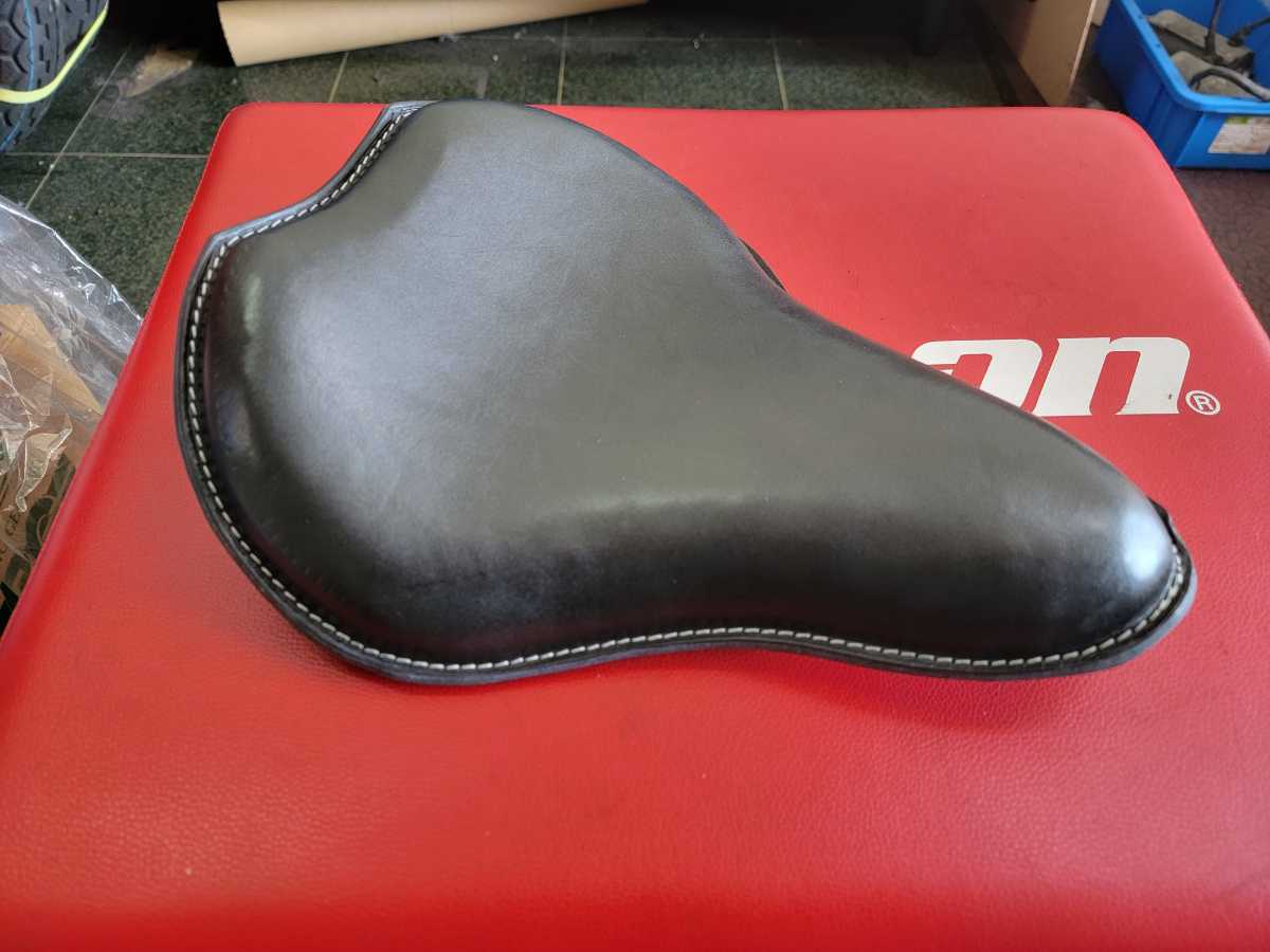 希少】ワンズワーカー制作 ハーレー 本革 ソロシート シングルシート