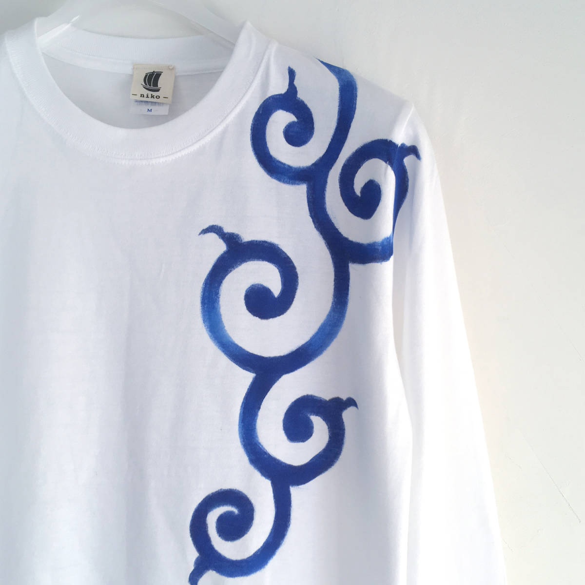  hand .. Tang . pattern sleeve rib long T-shirt L size white long sleeve autumn winter white peace pattern Japanese style 