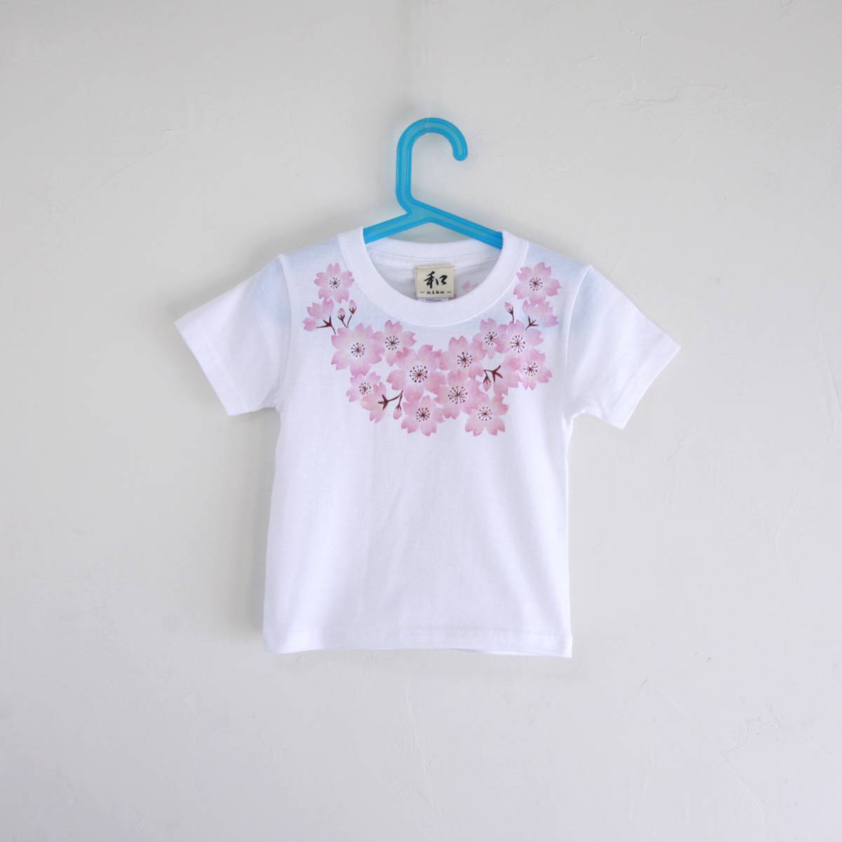  child clothes Kids T-shirt 130 size white corsage Sakura pattern T-shirt hand made hand .. T-shirt peace pattern spring present 