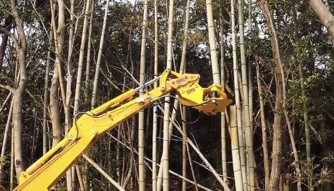 オートエース建機　ウッドグラップルカッター　孟宗竹　木材　一発でカット運ぶが出来ます　竹藪里山整地　最適、2ｔ用ピン径30mm_画像9