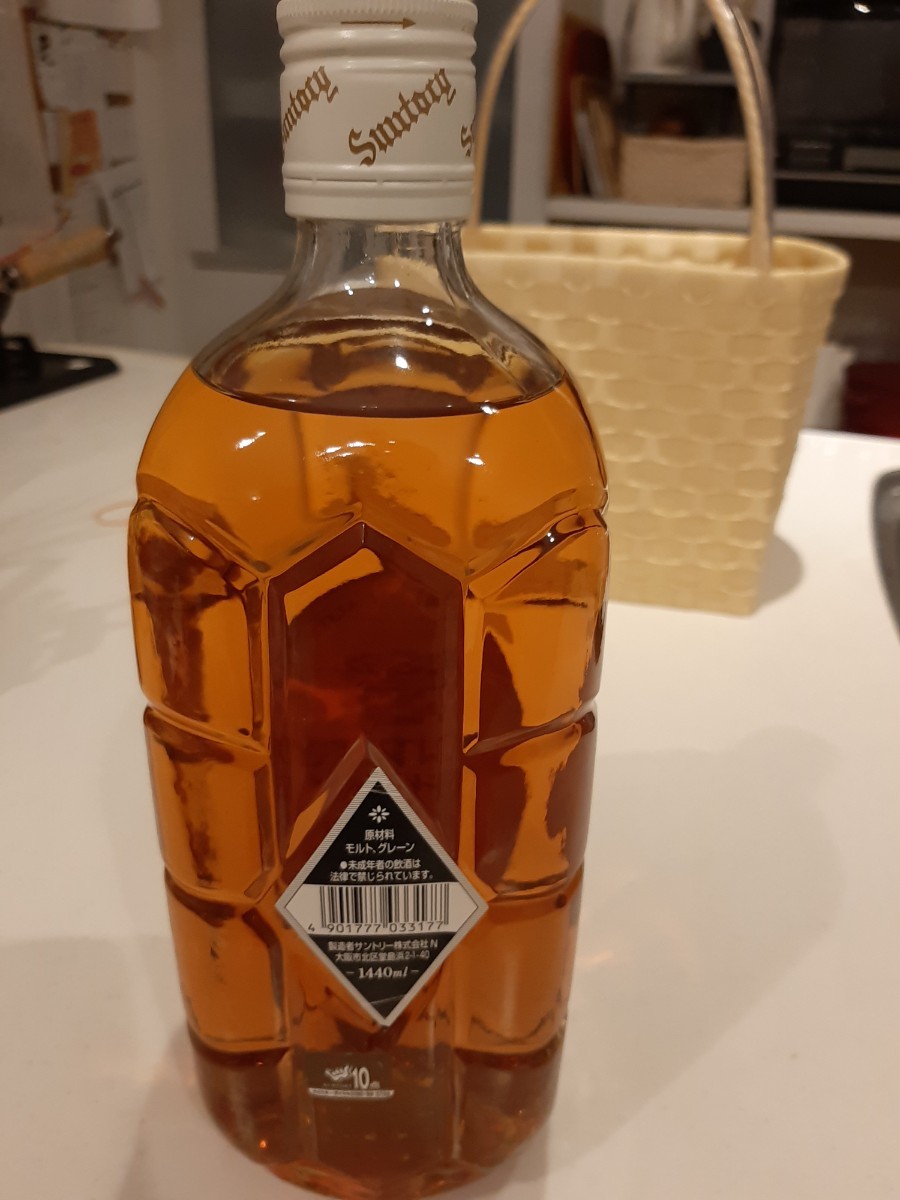 【終売品】サントリー 白角淡麗辛口1440ml