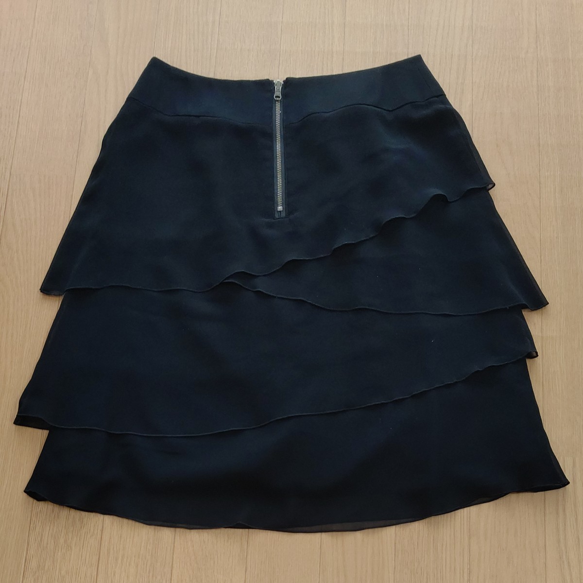 フォーマル 黒スカート フリル 入学式 卒業式 入園式、発表会