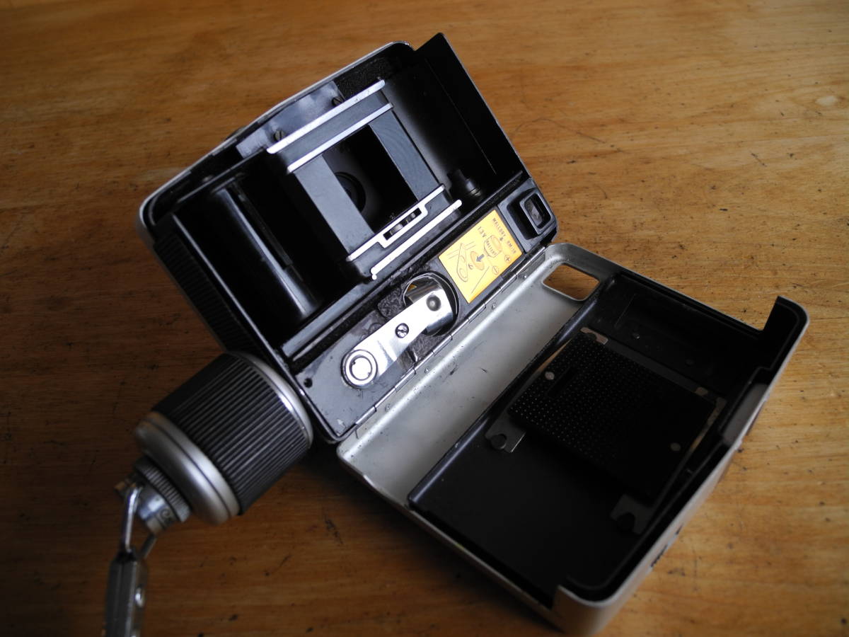 稀少カメラ、Canon Dial３５ フイルムカメラ ハーフサイズ版です