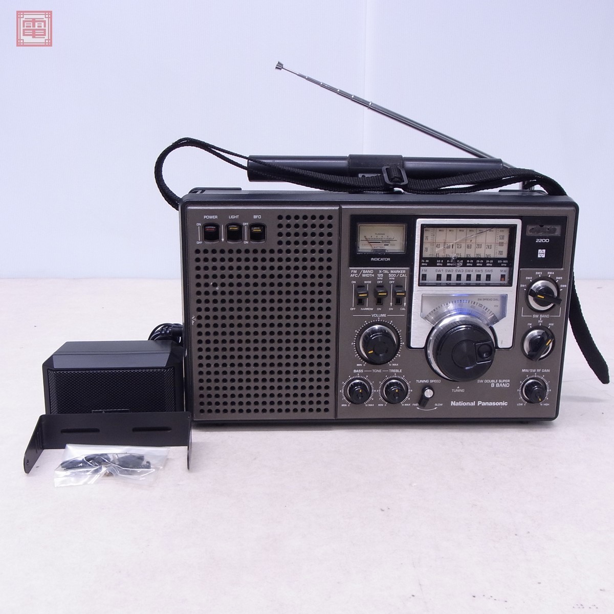 ナショナル クーガ RF-2200 AM/FM/SW BCLラジオ 現状品 National COUGER【20_画像1