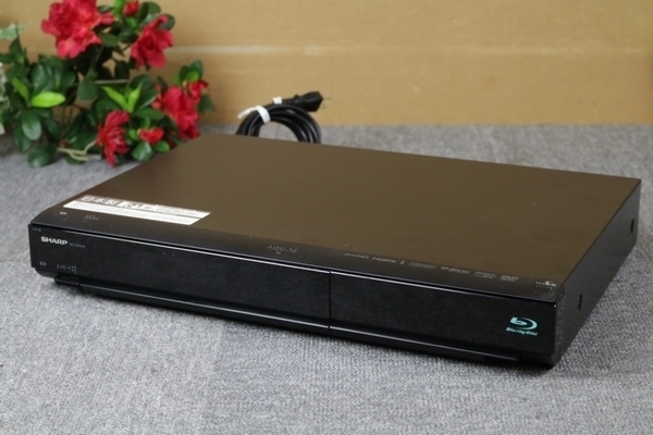 現状!! シャープ BDレコーダー BD-HDW32 09年製 ダブルチューナー HDD320GB