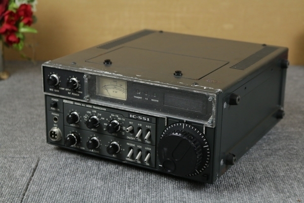 ICOM приемопередатчик IC-551 VHF Icom текущее состояние 