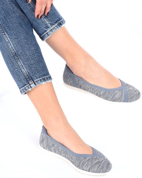 38%割引24.5cm【通販激安】 Clarks クラークス 24.5cm 軽量 バレエ ...
