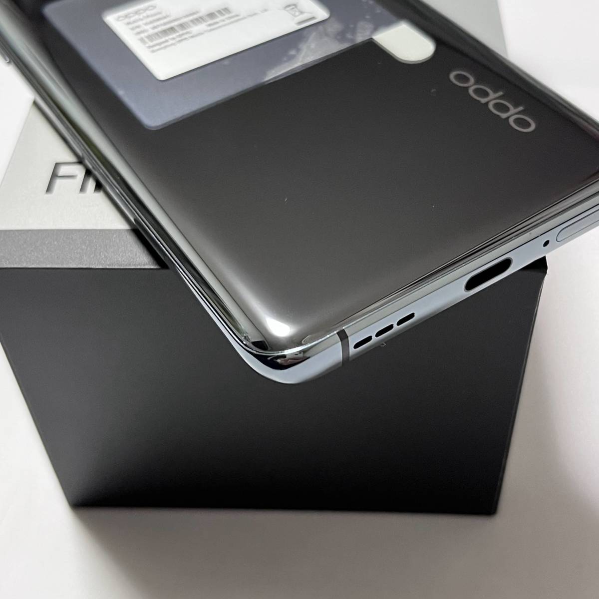 OPPO Find X3 Pro グロスブラック au版 simロック解除済み SIMフリー