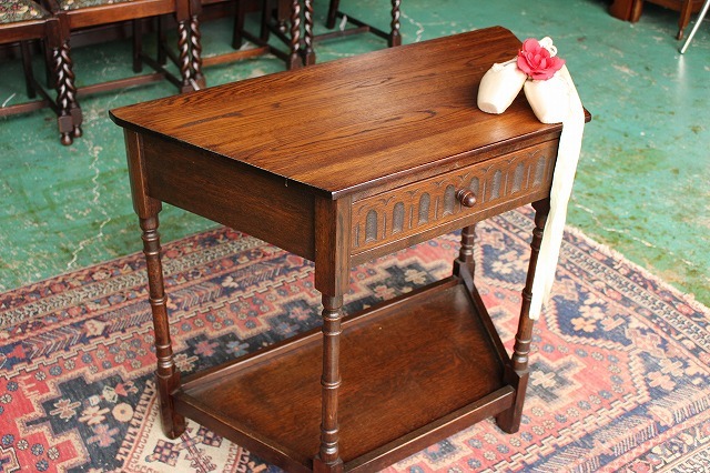 イギリスアンティーク家具 コンソールテーブル オケージョナルテーブル サイドテーブル テーブル 英国製 c16a