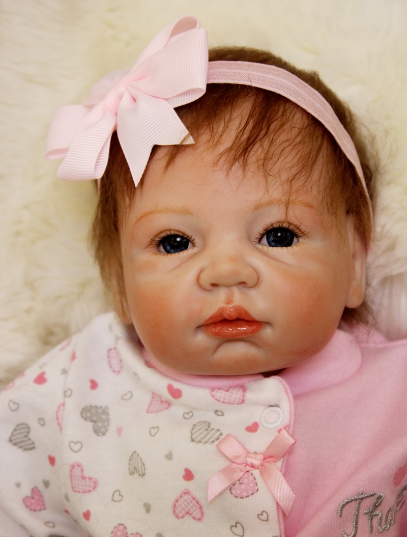 リボーンドール リアル赤ちゃん人形 かわいいベビー人形 ハンドメイド 衣装付き 外国の女の子 ブルーアイ ピンク M473 抱き人形 ベビー人形 売買されたオークション情報 Yahooの商品情報をアーカイブ公開 オークファン Aucfan Com