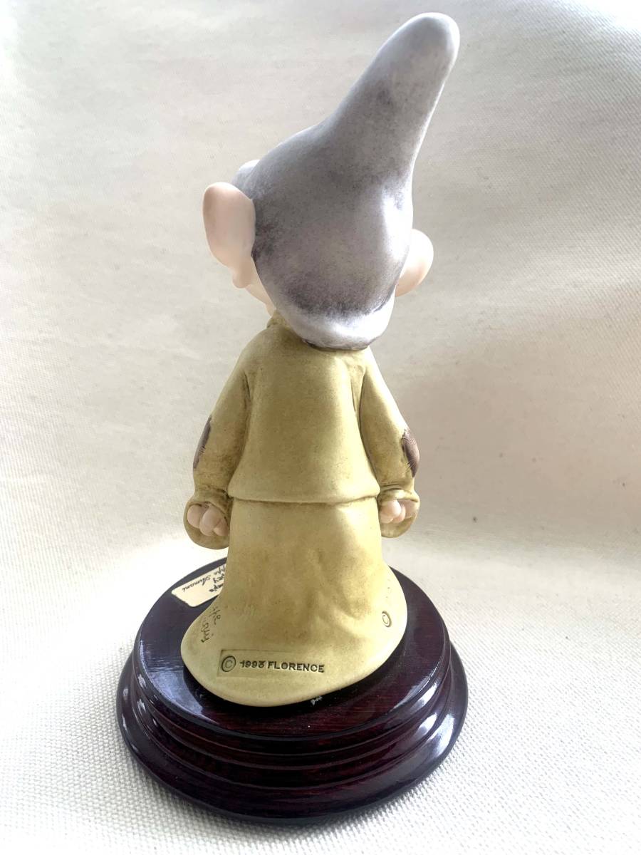  beautiful goods antique jozepe Armani Disner Disney do-pi-.... figure ceramics Snow White . 7 person. small person 