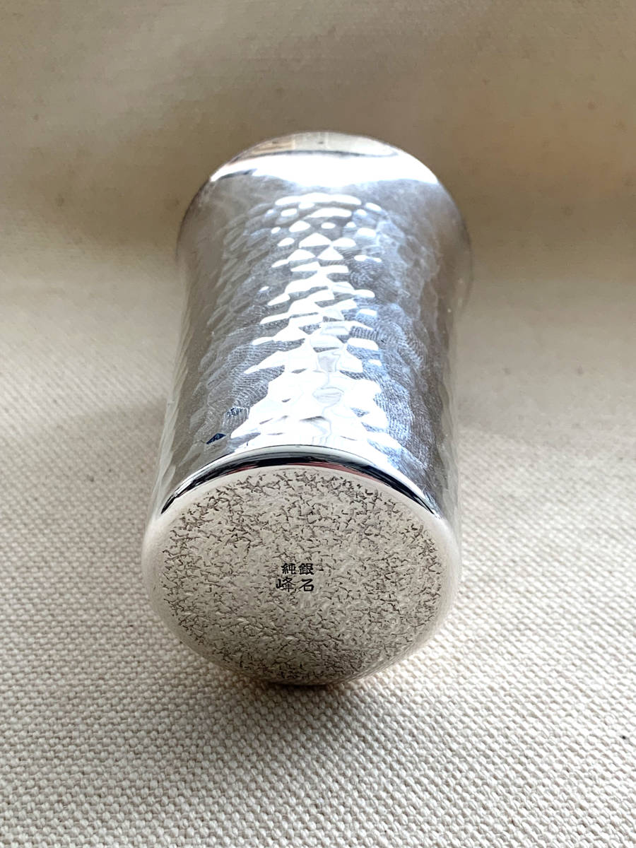 未使用品 人間国宝 鍛金家 奥山 峰石作 純銀製 ショットカップ 槌 未使用品 人間国宝 鍛金家 奥山 峰石作 純銀製 ショットカップ 槌