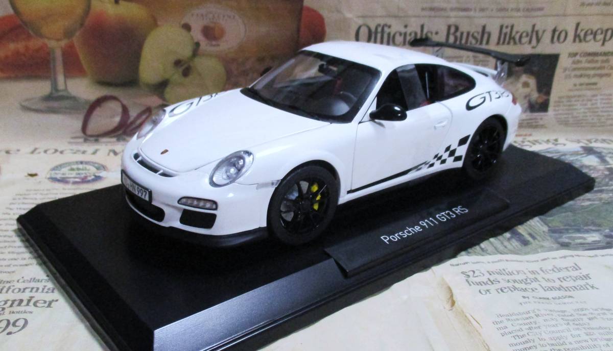 ☆レア絶版*Norev*1/18*2010 Porsche 911 GT3 RS ホワイト*ポルシェ