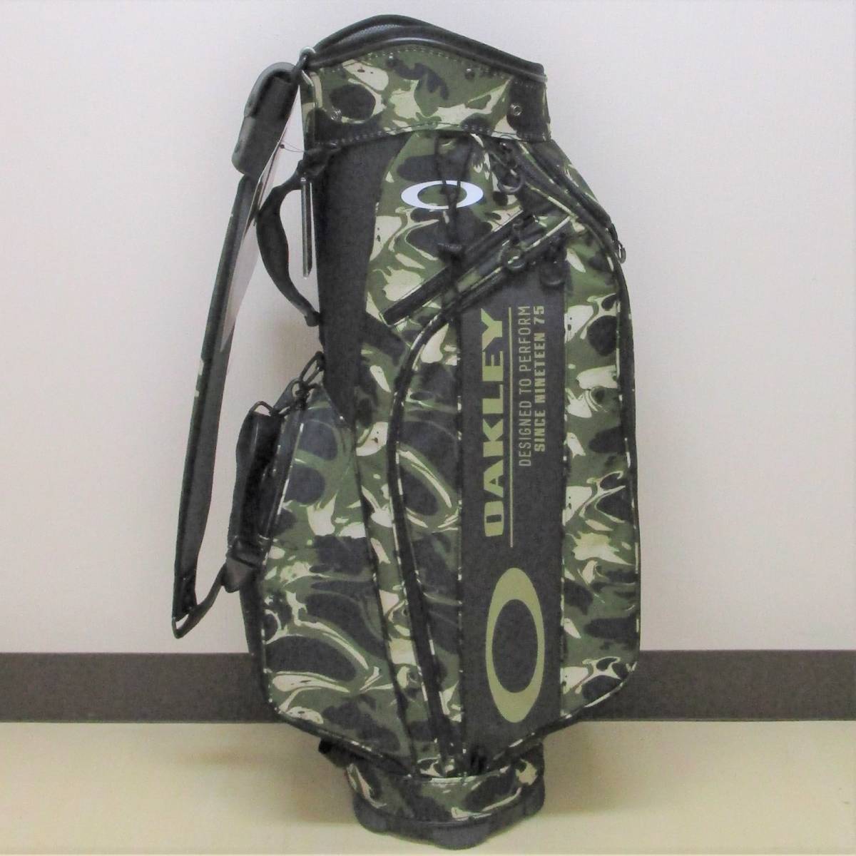 オークリー BG GOLF BAG 13.0 765 カモグリーン キャディバッグ OAKLEY BG GOLF BAG 13.0 CM/GN 日本仕様 921568JP_画像1