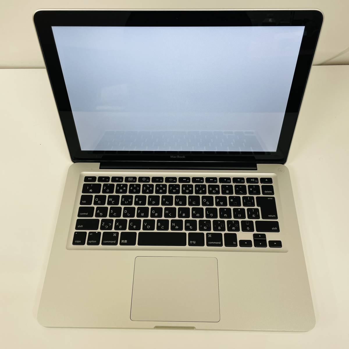 MacBook Pro / A1278 / ジャンク品 / 画面真っ白_画像1