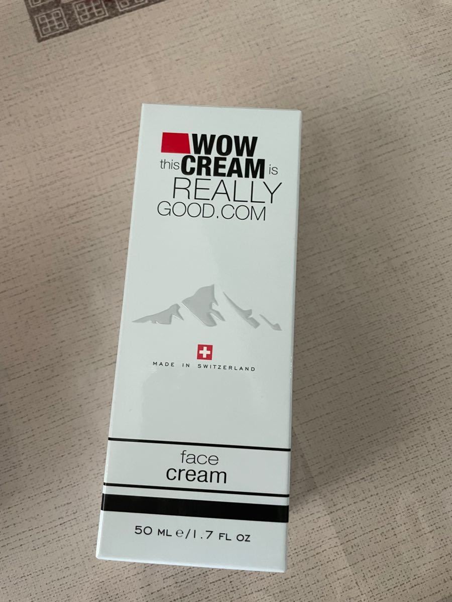 wow creamオルインワンクリーム,化粧水、美容液、クリーム1本で仕上げ