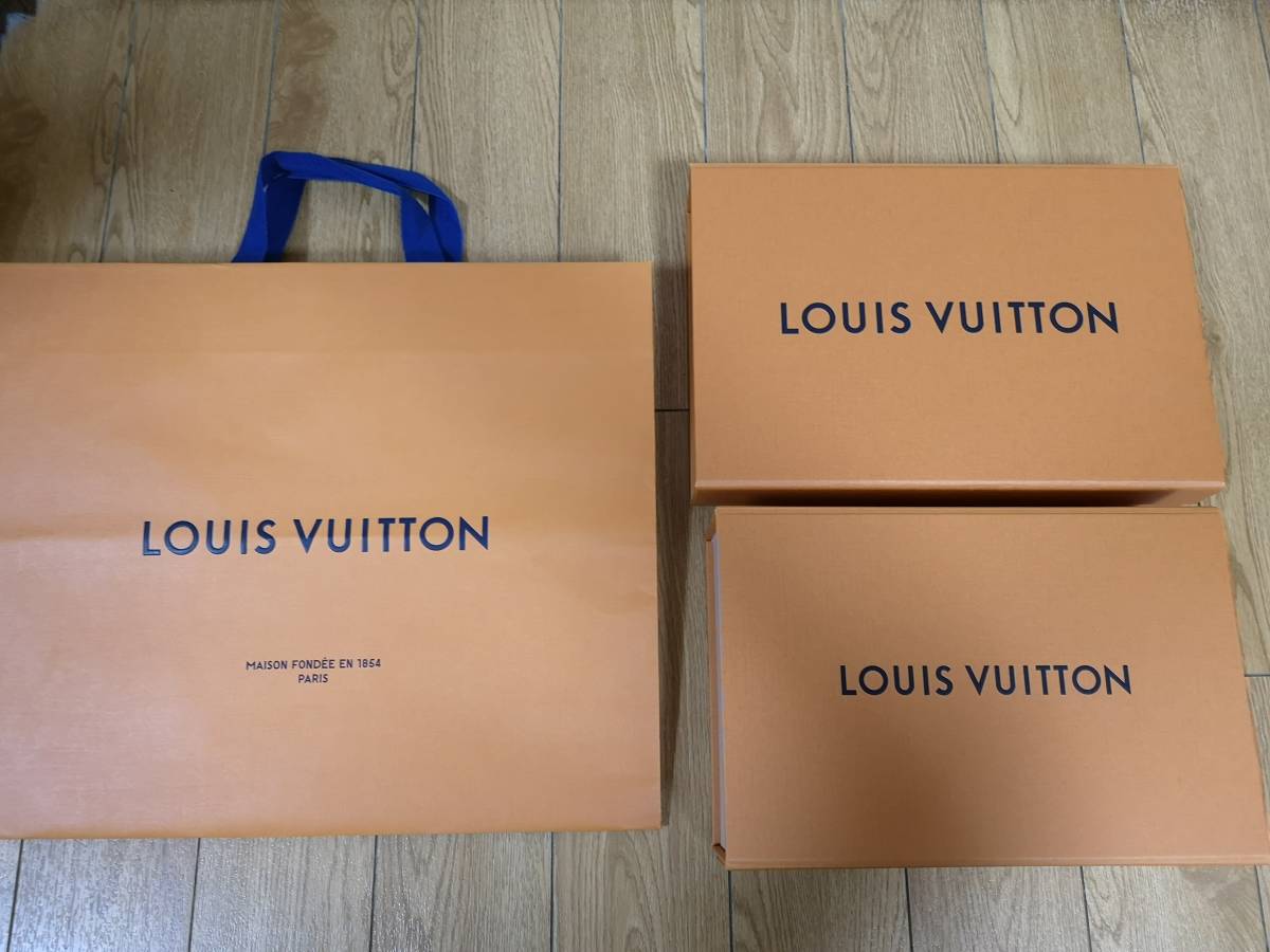 ★LOUIS VUITTON ルイヴィトン 空箱 大きさ30.5×21×5.5 27.5×18.5×8.5 2つセット　紙袋付き