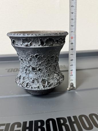 カタチ製作所】Mederu pot バレル Tall Sサイズ Crater Black