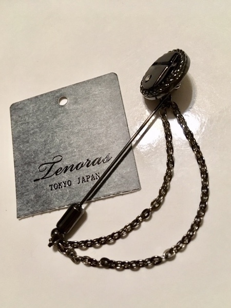  new goods tag sack attaching *TENORAS* cross motif black lustre chain & Swarovski attaching laperu pin * 10 character ./ti Nora s/ hat pin / suit, jacket for 