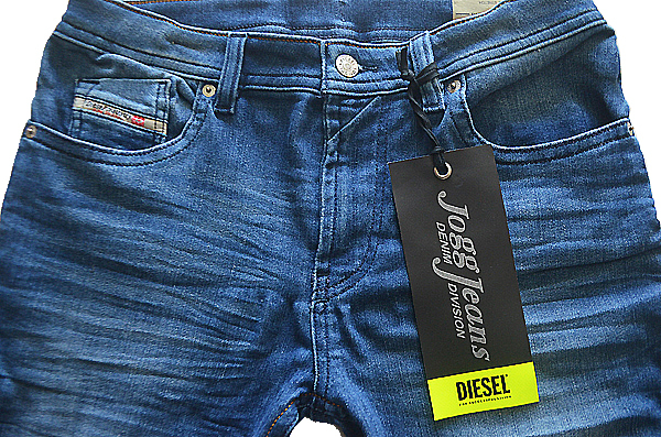 即納!最大半額! 新品未使用 ディーゼル THOMMER jogg jeans W30 【有名人芸能人】 EIJI様専用! ディーゼル THOMMER jogg jeans W32 デニム/ジーンズ