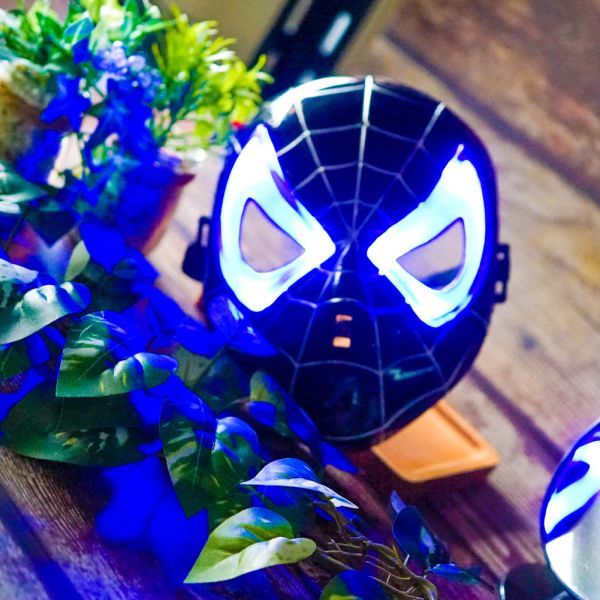  mask Spider-Man mask cosplay goods shines light led black black child child Kids 