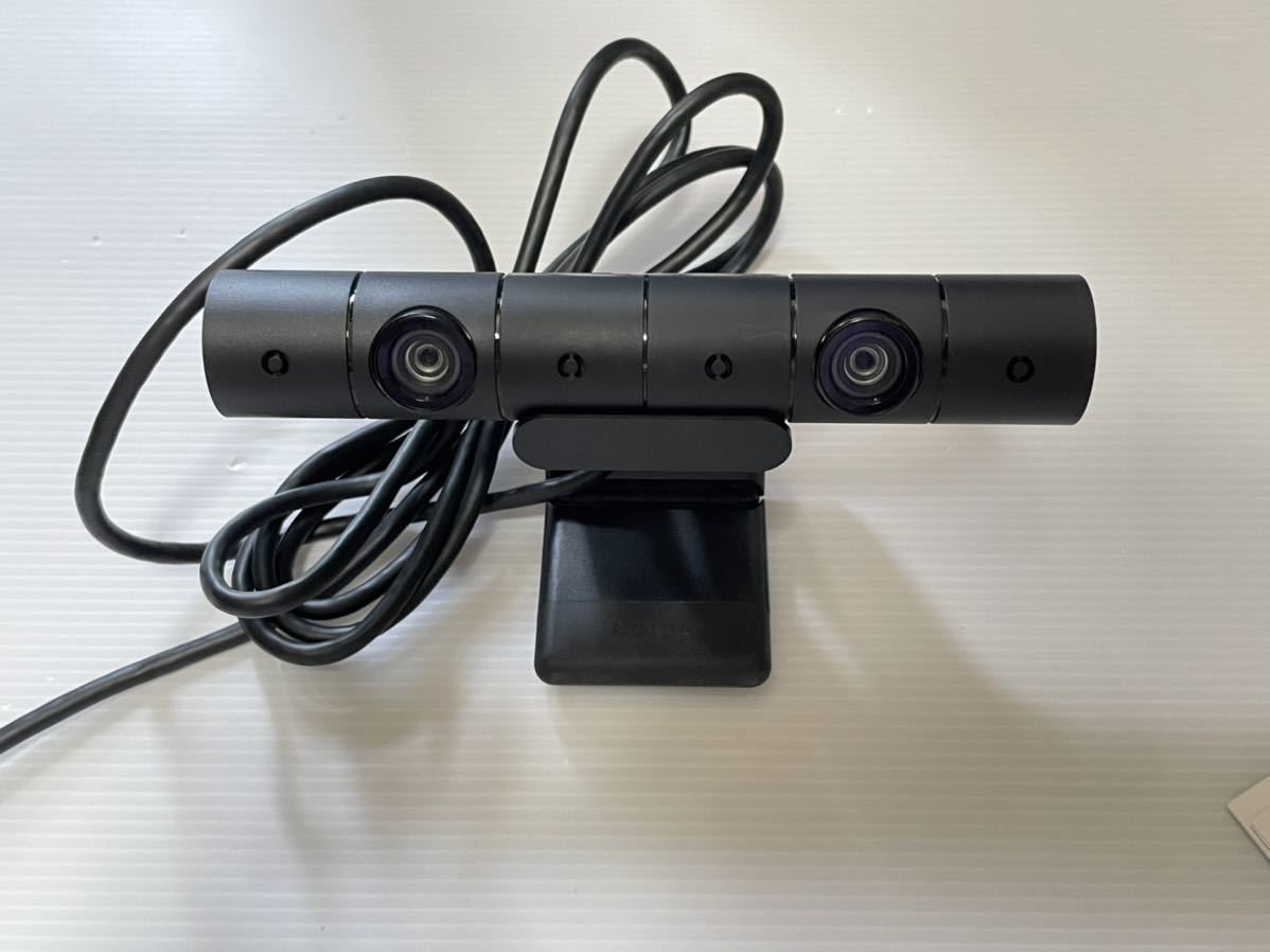ほぼ未使用に近い送料無料PlayStation 4 Pro PlayStation VR Days of Play Pack 2TB (CUHJ-10029) プレステ4 プレステVR