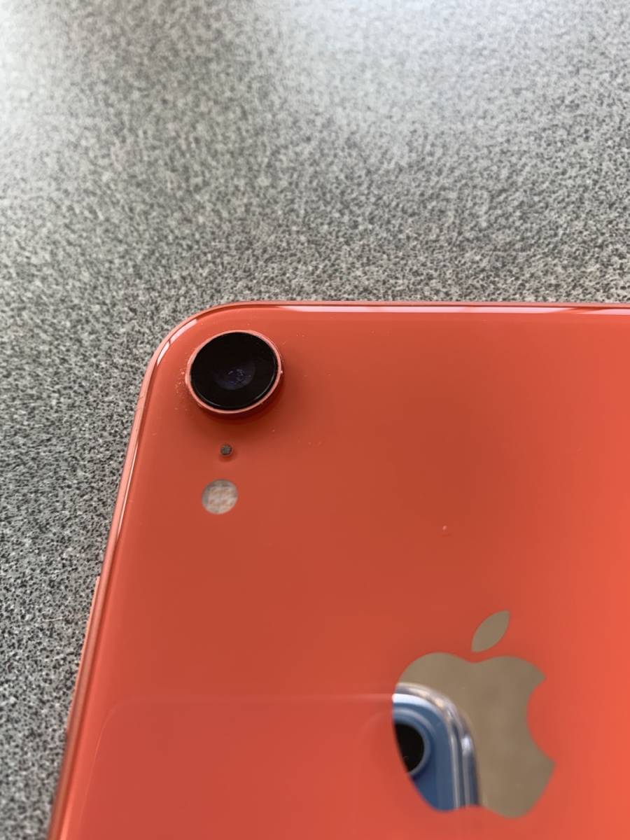 iPhone XR 128GB SIMフリー コーラルオレンジ ジャンク品 アク