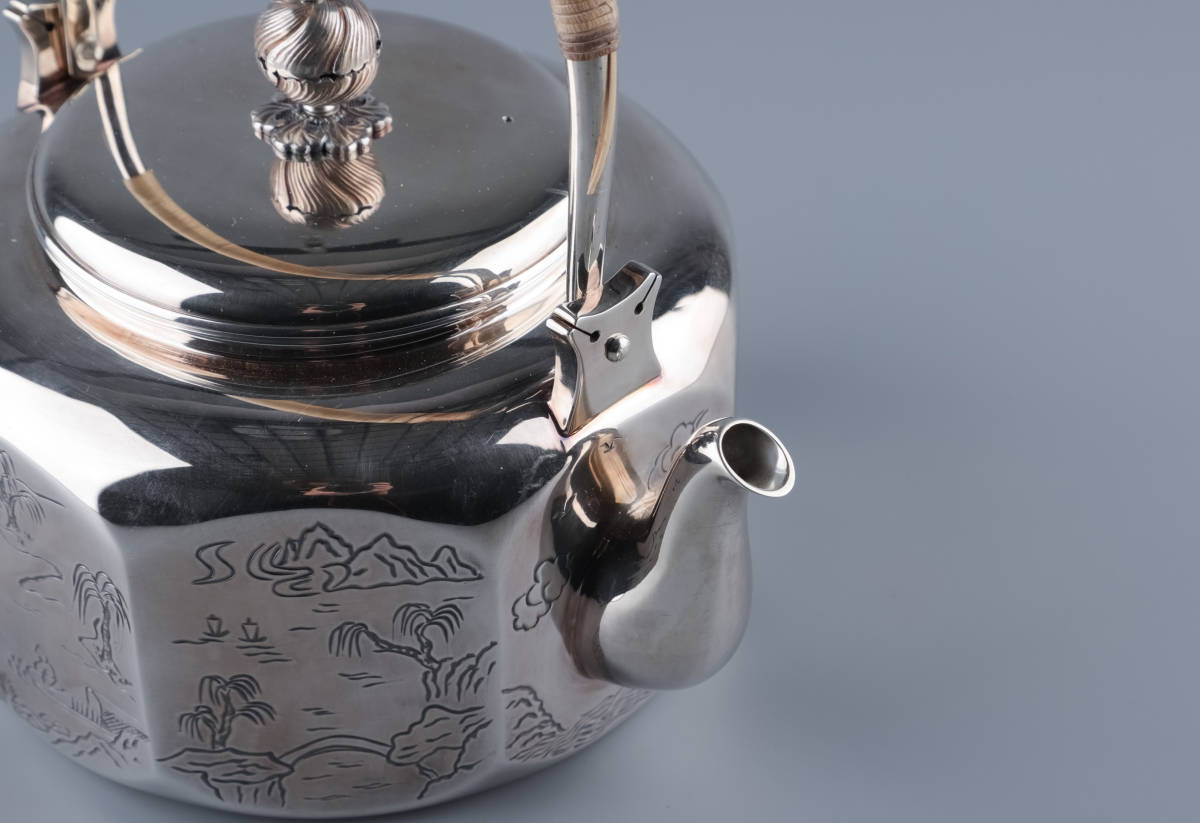 純銀保証 中川浄益造 八面取 萬千山水図彫 湯沸 銀瓶 純銀製 時代物 古美術品 煎茶道具