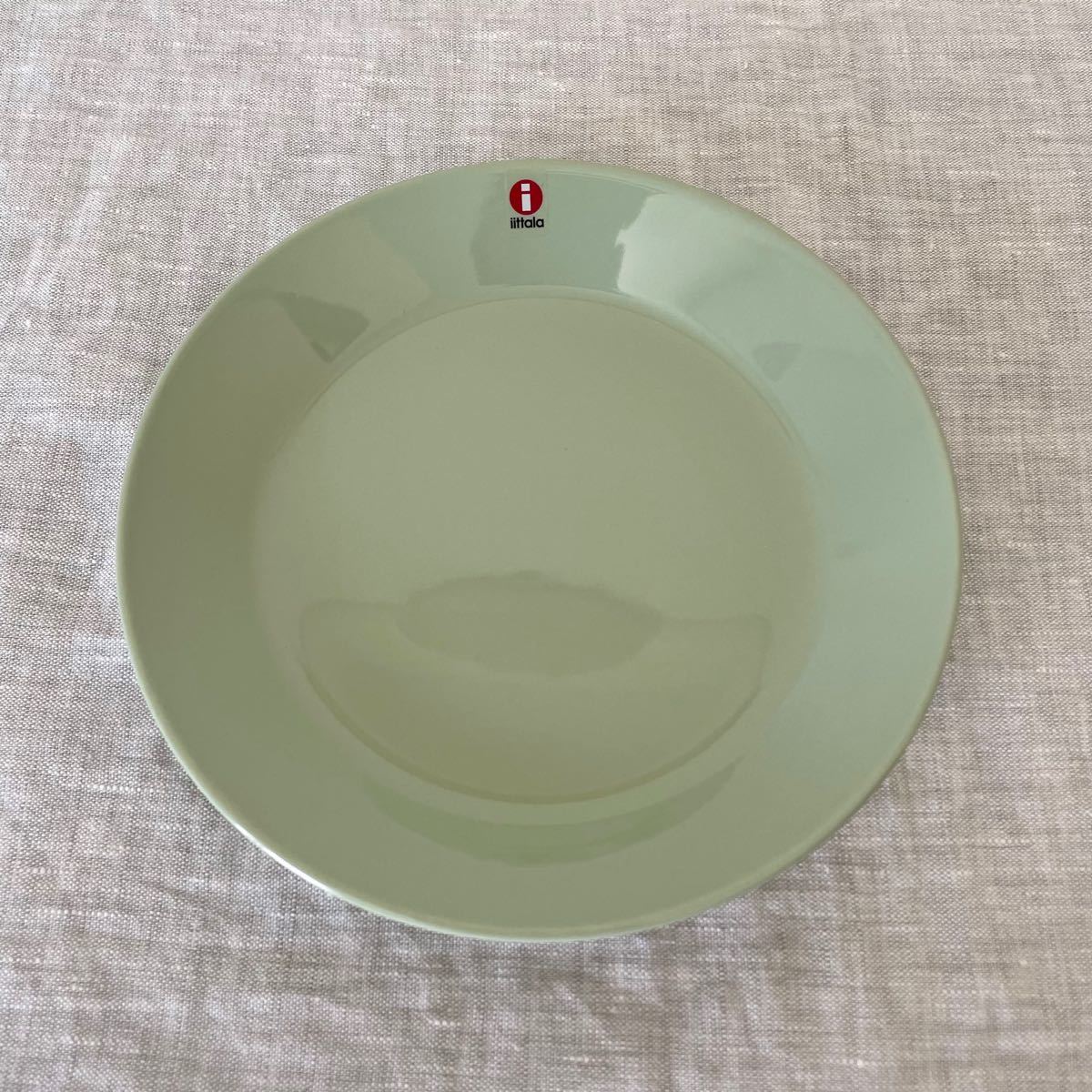 iittala イッタラ ティーマ セラドングリーン 17cm プレート iittala イッタラ ティーマ セラドングリーン 17cm プレート