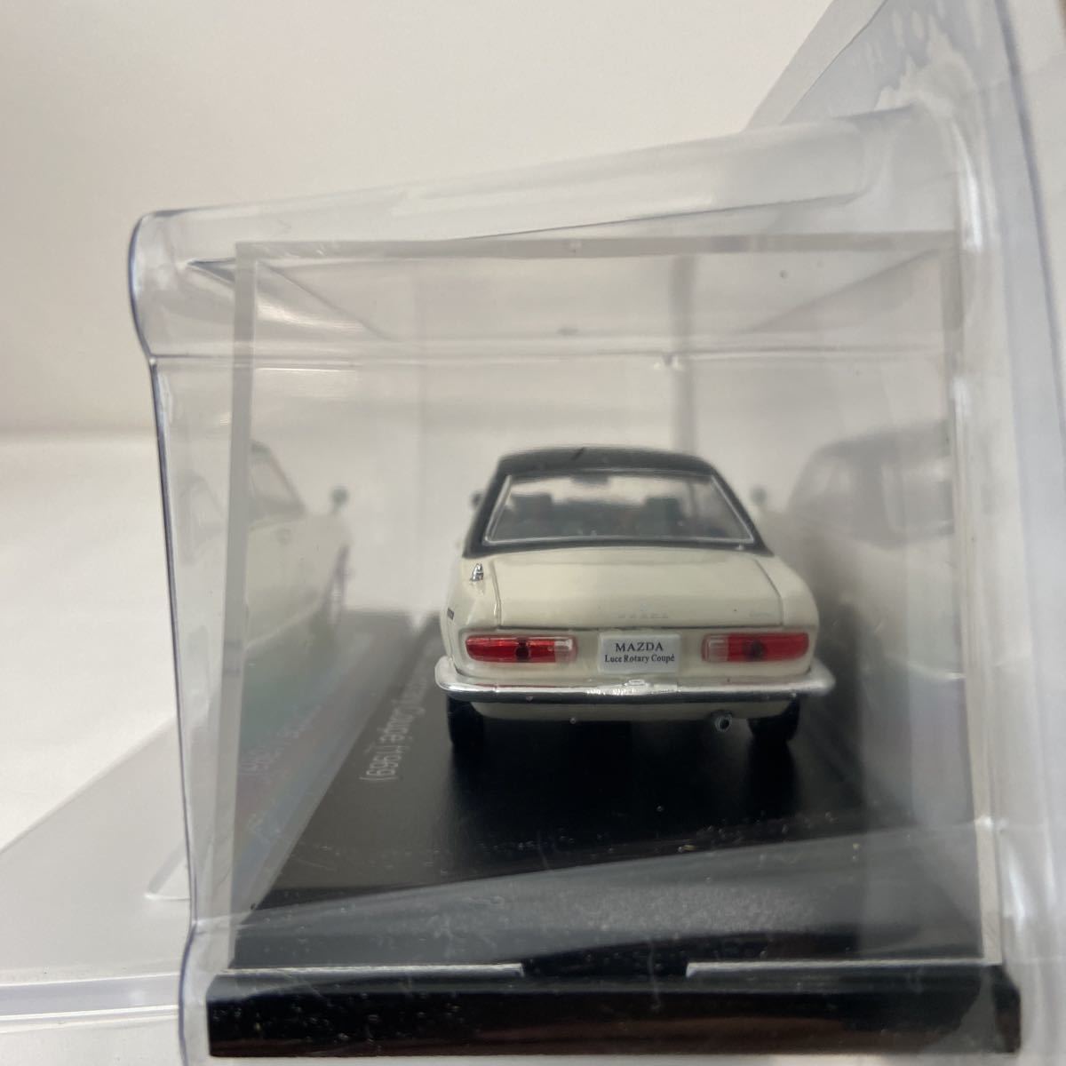 asheto domestic production famous car collection 1/43 #30 Mazda Luce rotary coupe 1969 year Mazda Luce Rotary coupe old car minicar 
