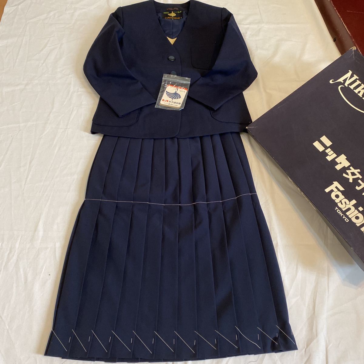 Yahoo!オークション - レトロ 未使用 ニッケ 女子 通学服 Yahoo!オークション - レトロ 未使用 ニッケ 女子 通学服
