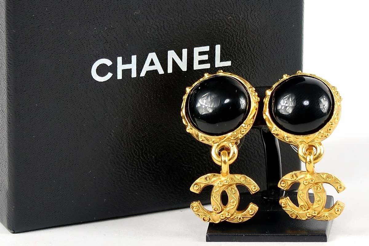 【超美品】CHANEL シャネル ラインストーン スイング イヤリング 95A刻印 ブランドアクセサリー 小物 ゴールド ココマーク【LF94】