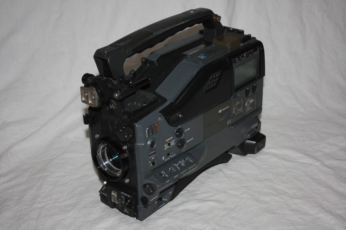 SONY　HDW-730　HDCAM放送用ビデオカメラ