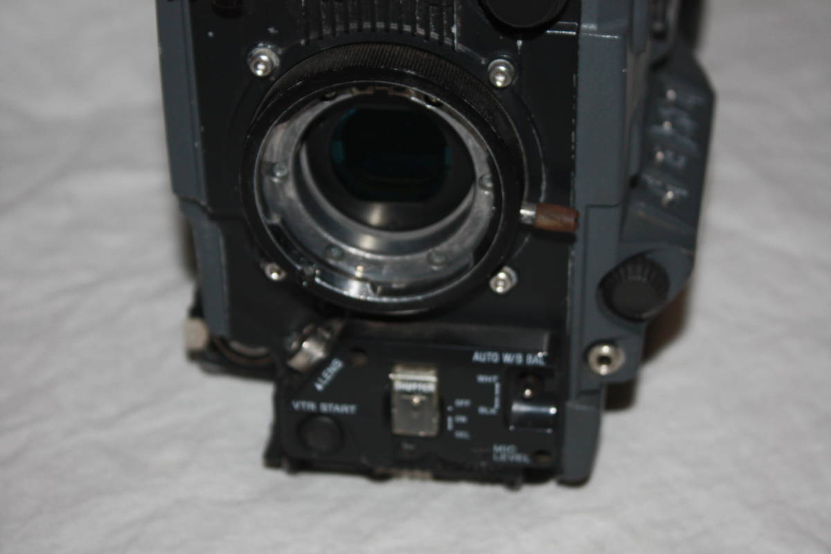 SONY　HDW-750　HDCAM放送用ビデオカメラ_画像5