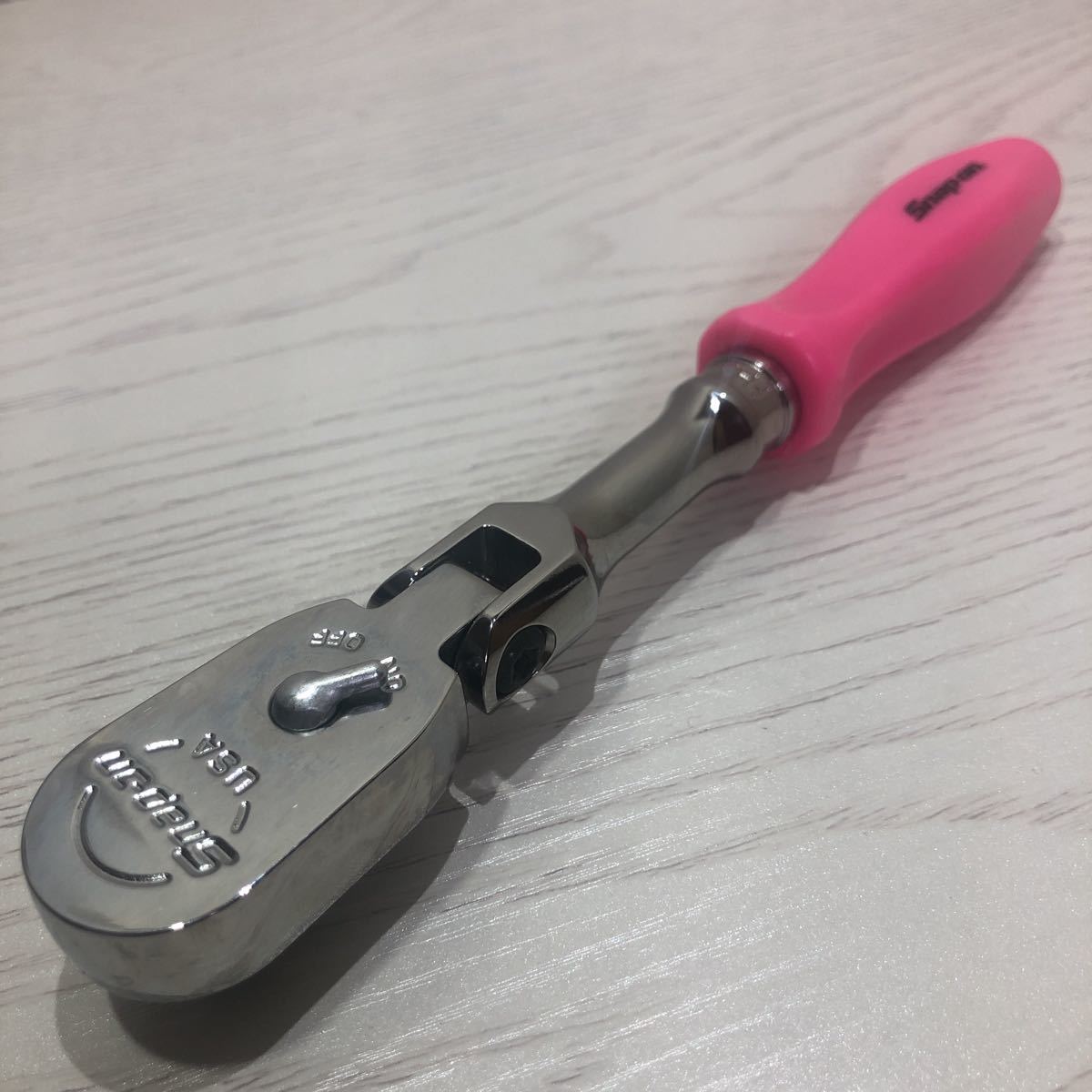 新品 スナップオン 3/8 フレックスラチェット 首振り FHFD80A ピンク
