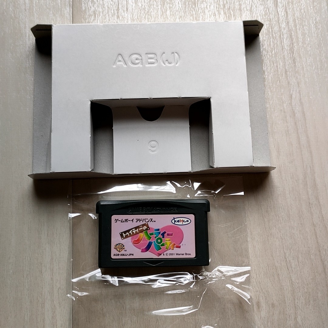 【GBA・箱説ハガキ付】トゥイティーのハーティーパーティー  ゲームボーイアドバンス