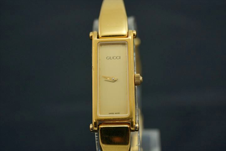 ◆ GUCCI グッチ バングルウォッチ 1500L レディース腕時計 クオーツ ゴールド 128301