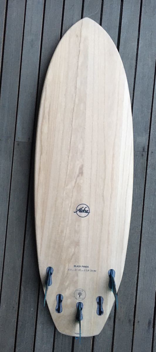 2022年モデル 超美品 1ラウンドのみ アロハサーフボード 6.0 aloha surfboard 39.99デッキパッド付き_画像6