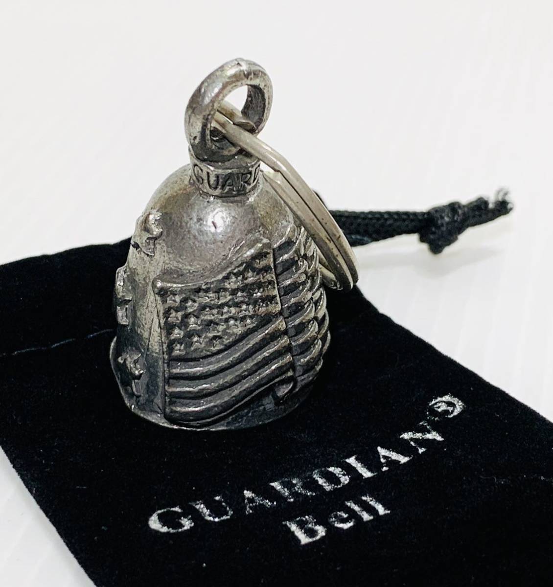 ガーディアンベル Guardian Bell 星条旗 U.S.A.製 バイク乗りのお守り ハーレー 魔除け 保護袋 カード付き メタル 直径約2.3×縦約3.8cm_画像1