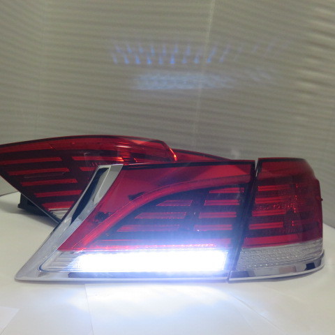 210 クラウン ロイヤル ブレーキ 4灯化 フル LED 210 クラウン ロイヤル ブレーキ 4灯化 フル LED