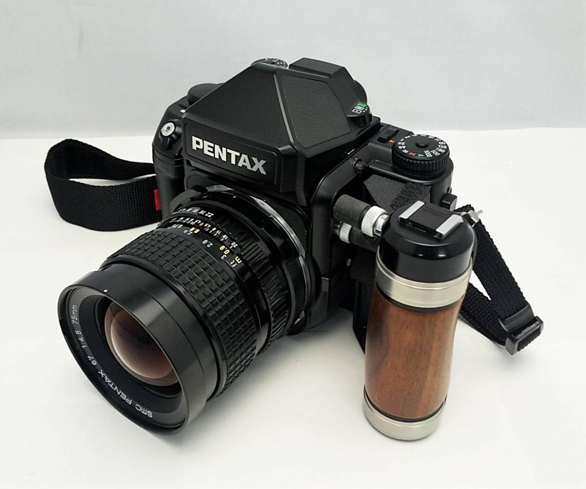 カメラ ペンタックス 67II + AE ファインダー + レンズ3本 +