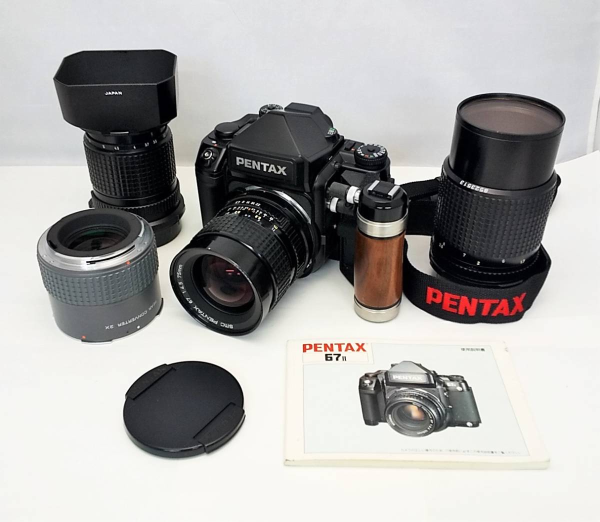 カメラ ペンタックス 67II + AE ファインダー + レンズ3本 +